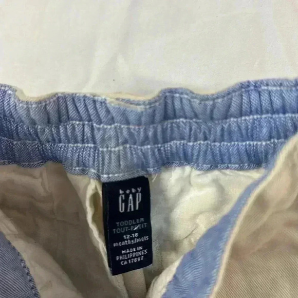 GAP - toddler khaki dress pants. Size 12-18 months - Picture 2 of 4